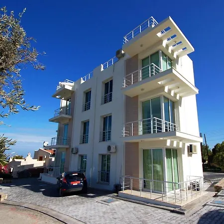 Luxury One-bedroom Mountain View Dolce Vita 1-18
