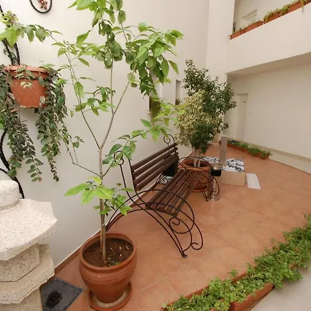 Luxury One-bedroom Mountain View Dolce Vita 1-18 Apartment